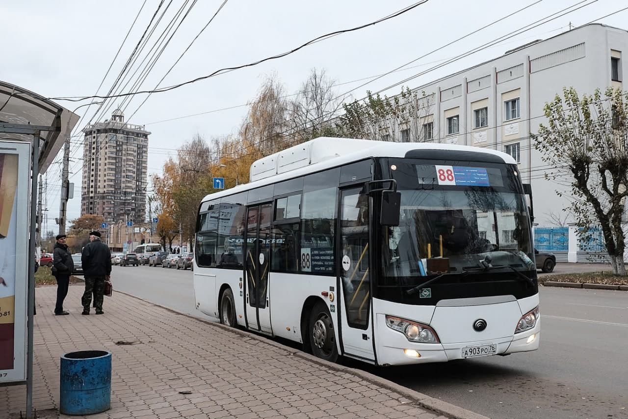 Проезд в общественном транспорте Кирова может вырасти до 30 рублей —  Навигатор Киров